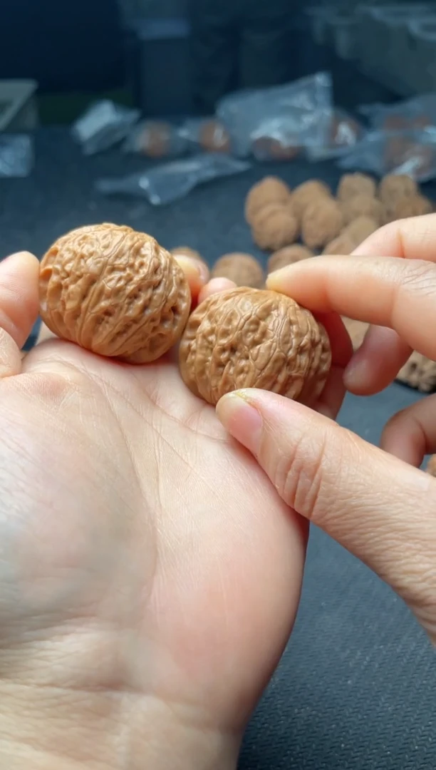 把件文玩核桃w152  铁锤 40尺