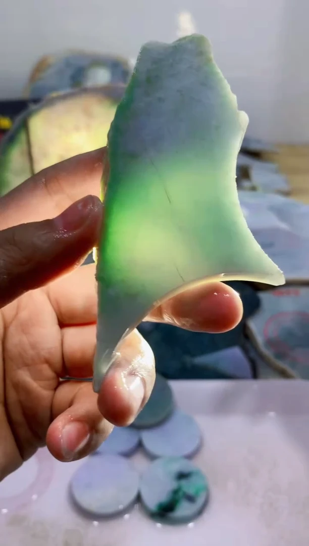 翡翠裸石0蒙0翡翠珠宝284