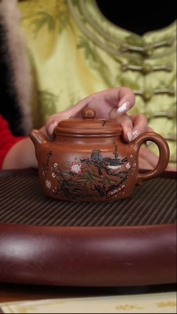 【闪购商品】紫砂茶壶1-17顾洪军蟹黄段彩刻大蕴德钟300C