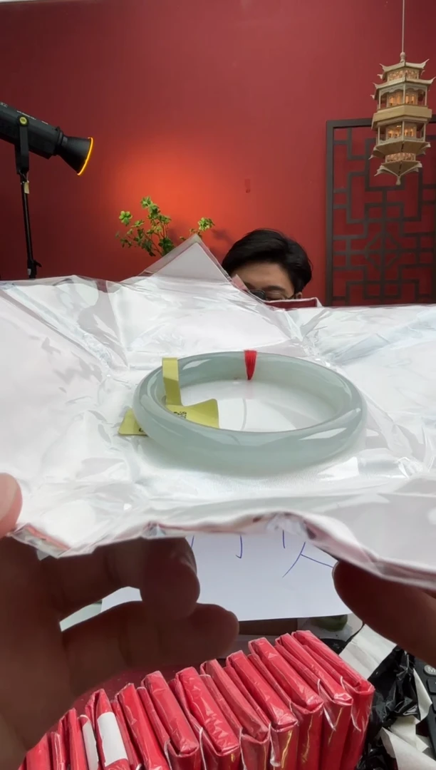 未镶嵌手镯（圆镯）翡翠翡翠手镯3