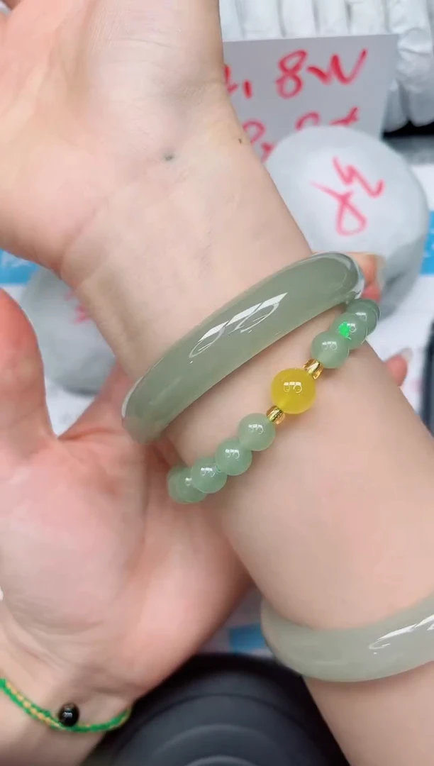 未镶嵌手镯石英质玉257-59