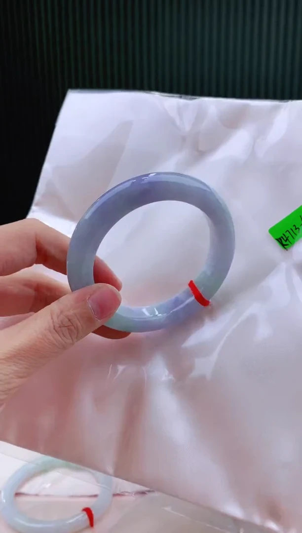 未镶嵌手镯翡翠55+