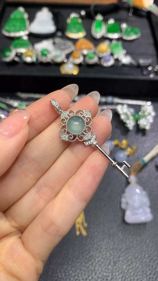 翡翠银S925镶嵌吊坠(不含链)1不含链随机发货1件