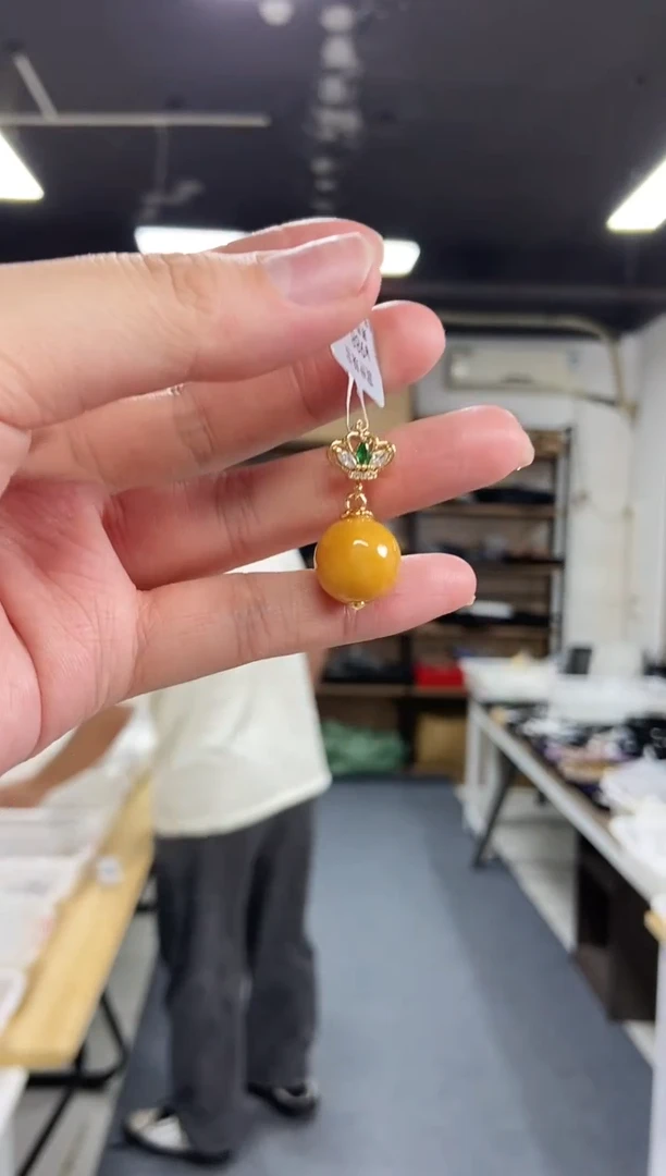 【闪购商品】翡翠吊坠(不含链)未镶嵌多样性发其一颜色微差