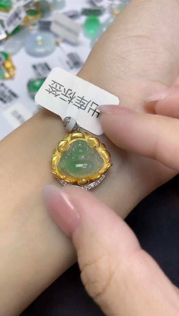 颈饰未镶嵌翡翠天然缅甸翡翠A货多样性发一件