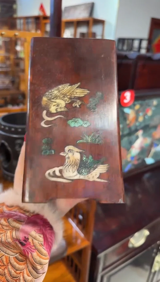 【闪购商品】木木艺鸳鸯戏水方笔筒128.8888