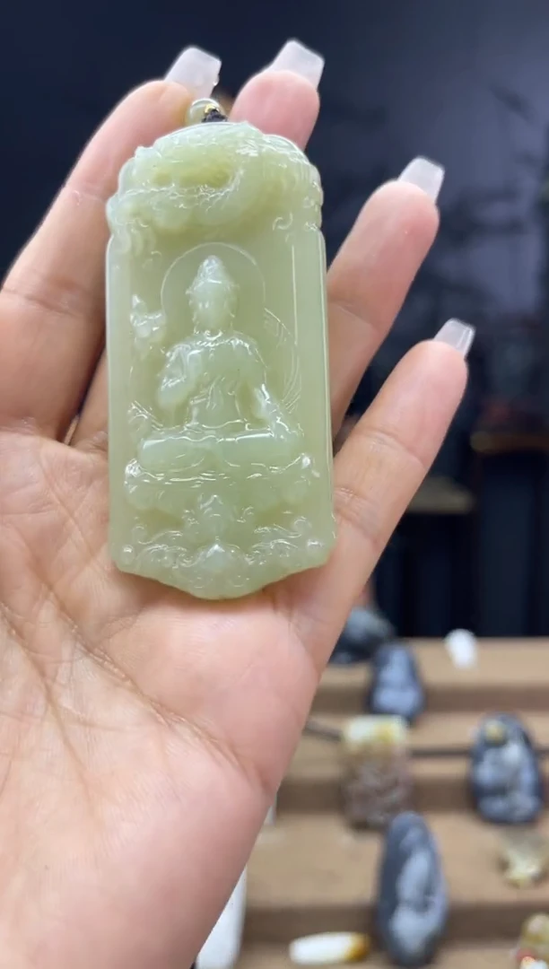 颈饰未镶嵌和田玉1