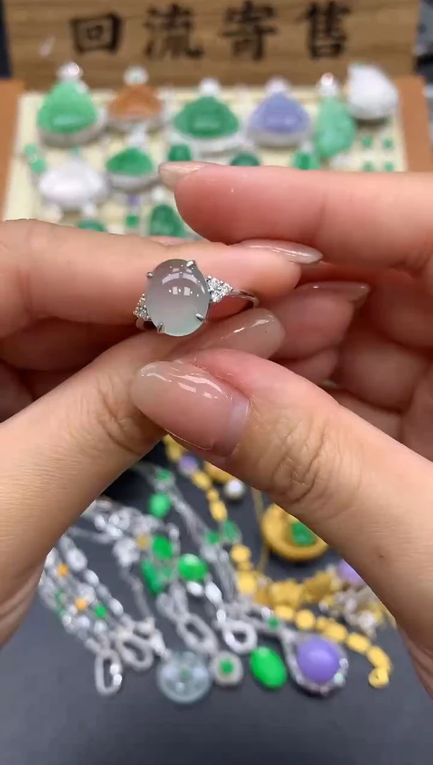 【闪购商品】翡翠戒指18K金镶嵌145-中国好珍宝