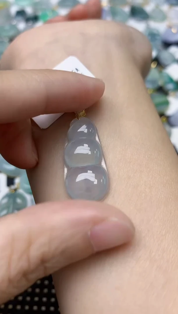 颈饰18K金镶嵌翡翠天然缅甸A货翡翠