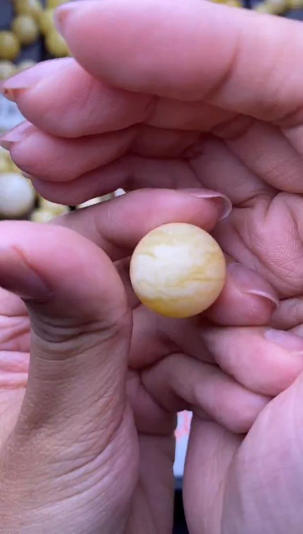 裸石琥珀未镶嵌大小姐珠宝109