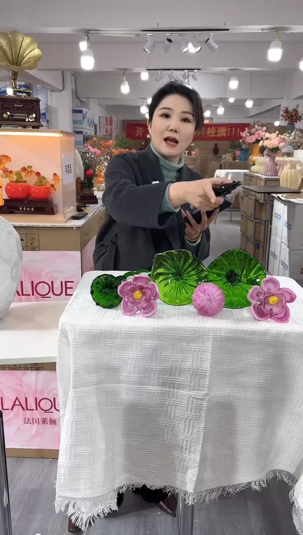 【闪购商品】琉璃泰新花器Q-83-6只荷花