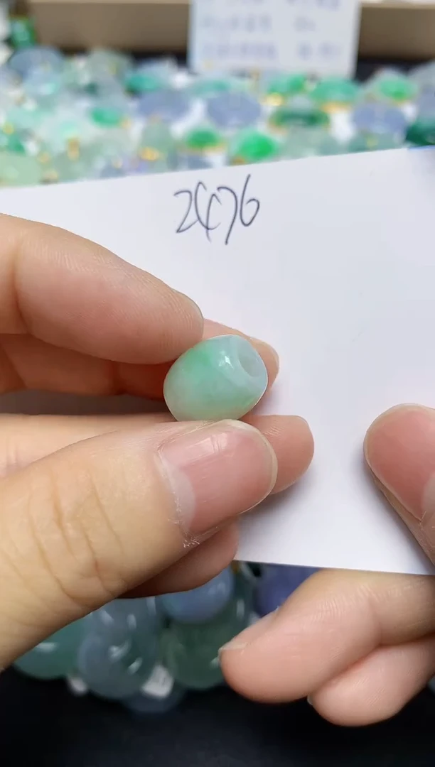 翡翠未镶嵌颈饰天然缅甸翡翠A货