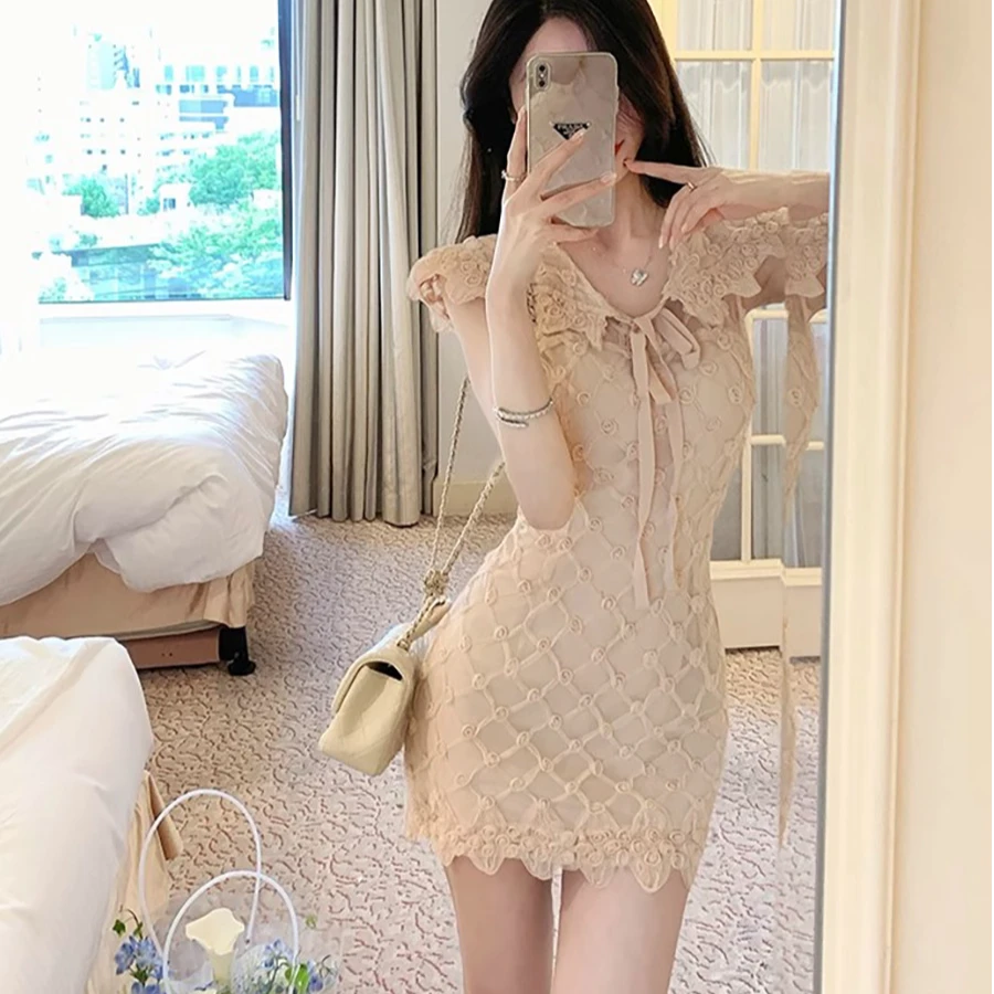 少女秘事 新款夏装立体面料蕾丝连衣裙短裙女纯欲显瘦气质后妈裙