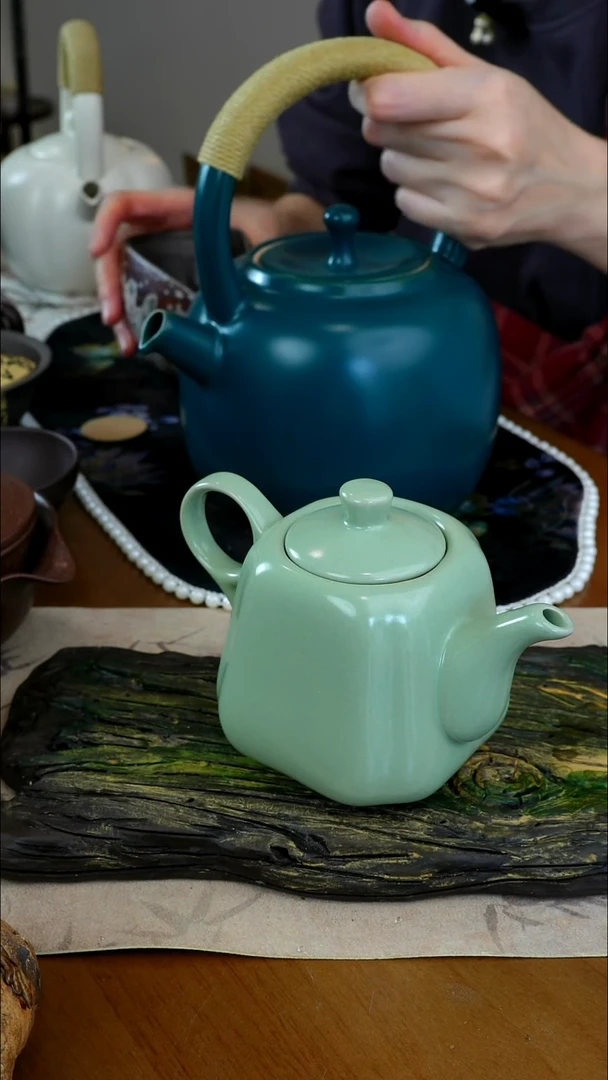 陶茶瓷物语青瓷方壶