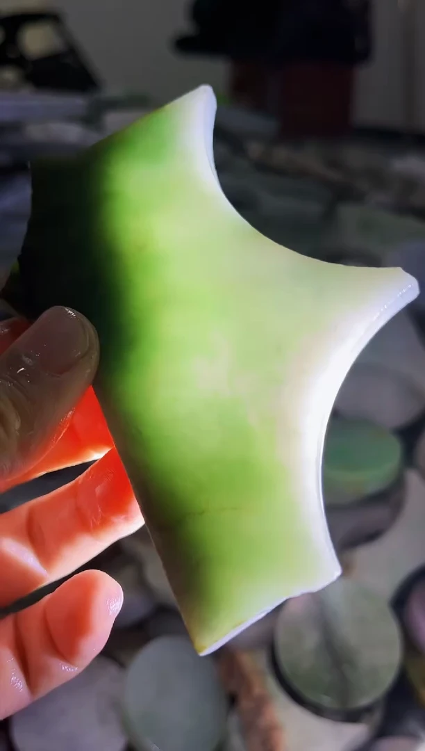 【闪购商品】翡翠挂件未镶嵌A货康壹353