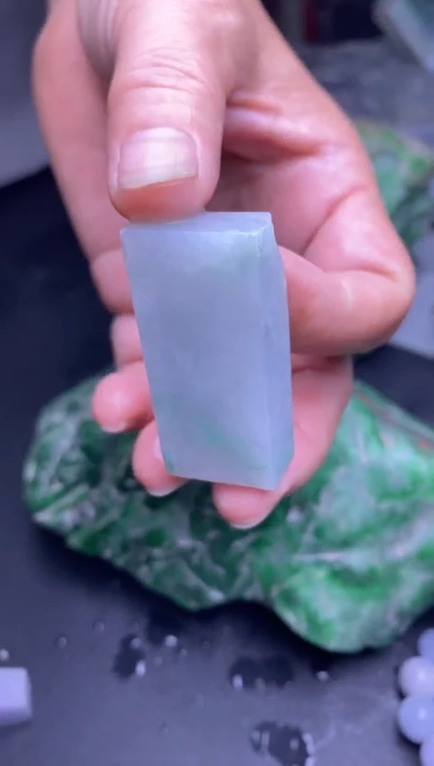 定制翡翠未镶嵌