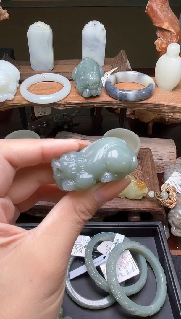 和田玉未镶嵌吊坠(不含链)且末吐拉牧场 貔貅