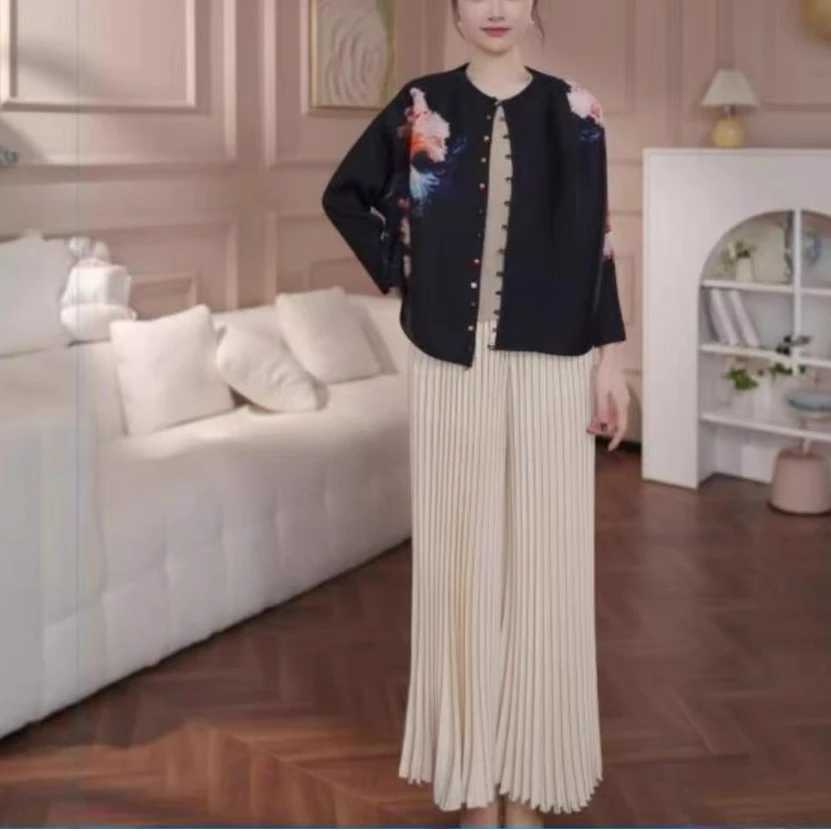 南希妈妈2501春夏新款三宅褶皱系扣花开时节高弹抖抖衫