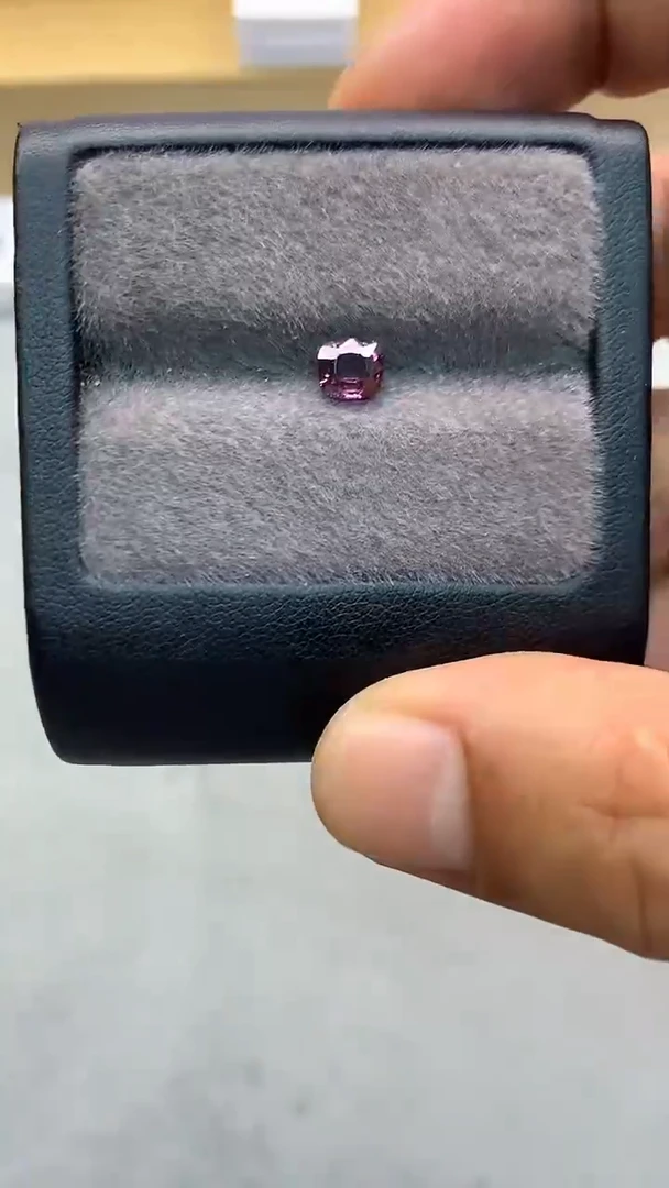 裸石未镶嵌尖晶石1.13克拉