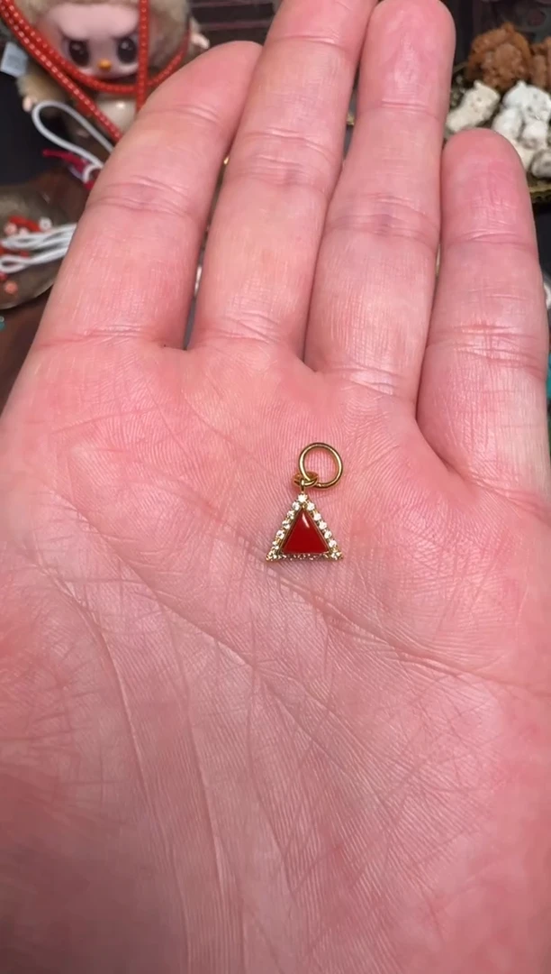 【闪购商品】树脂制品雕刻配饰