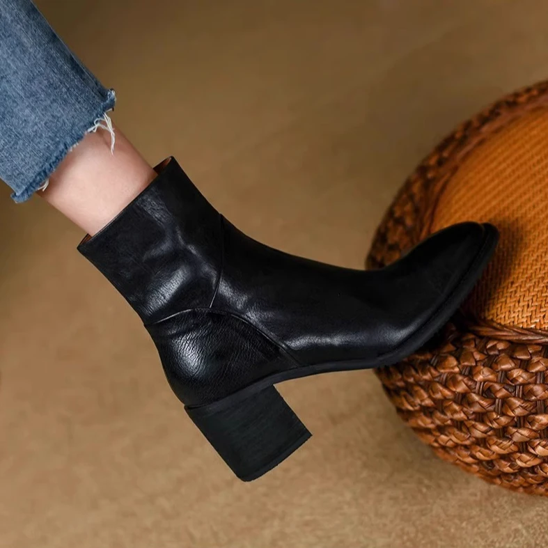软牛皮断码清仓短靴女粗跟2025秋冬季法式切尔西靴复古高跟马丁靴