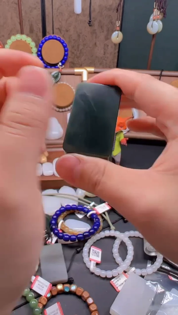 吊坠(不含链)未镶嵌和田玉A****w沙枣青无事牌