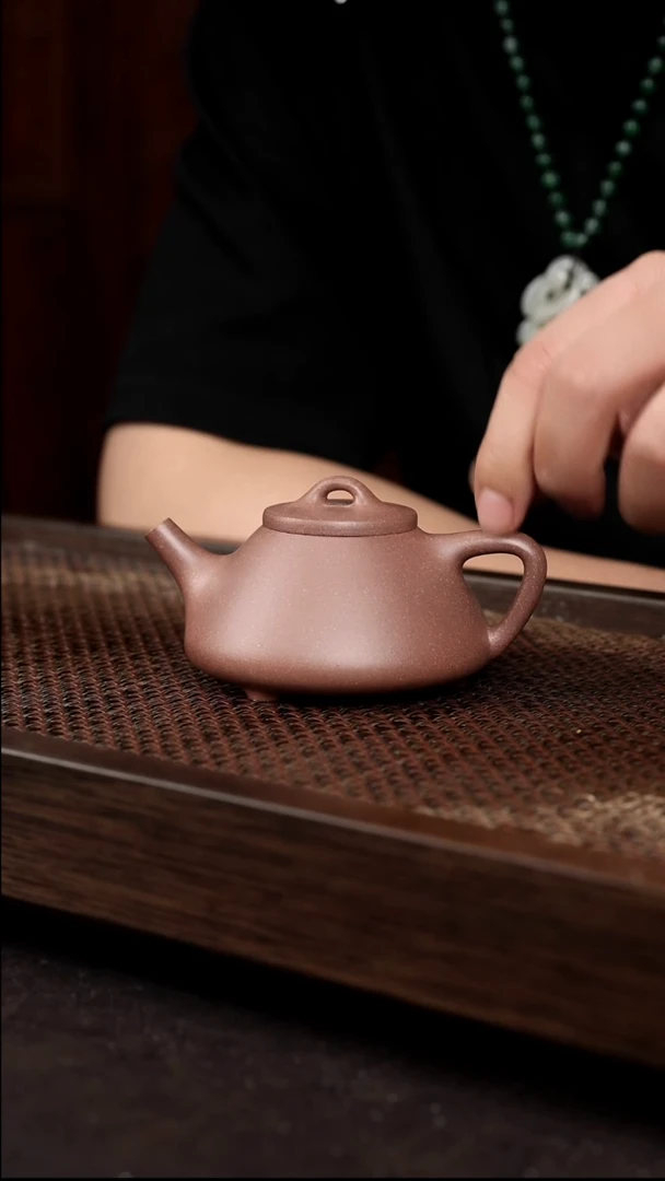 茶壶紫砂桃花泥小子冶{紫}