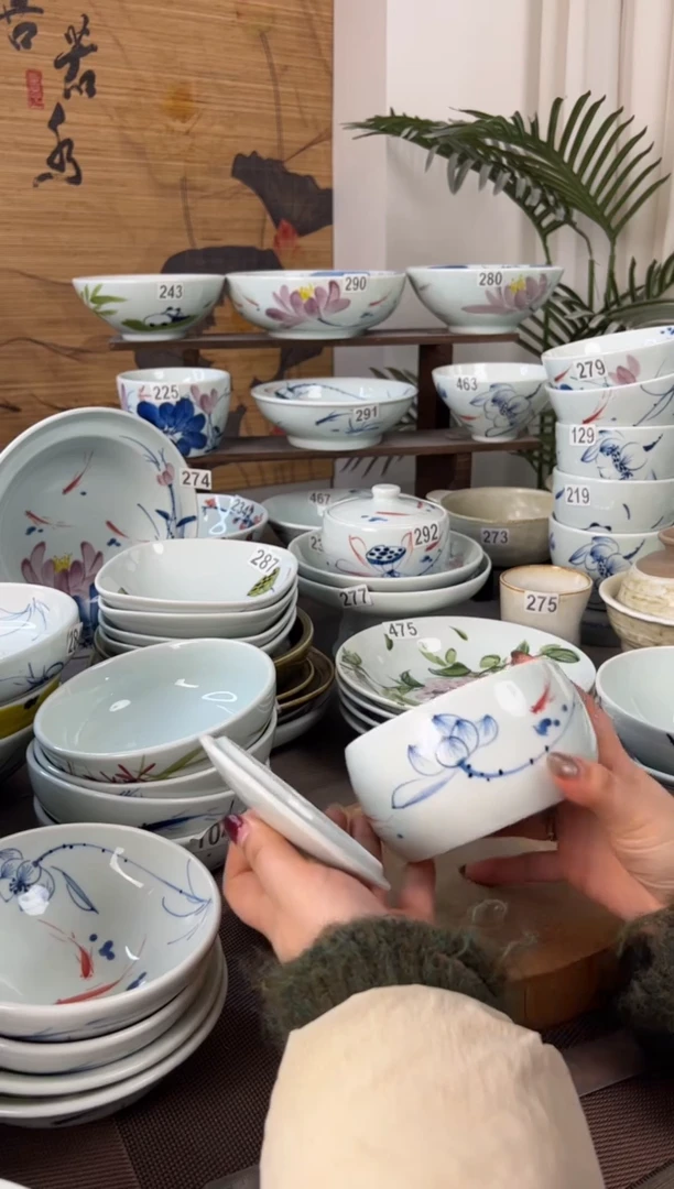 明舟中暇福利手绘5寸带盖炖盅（单只装随机图案）