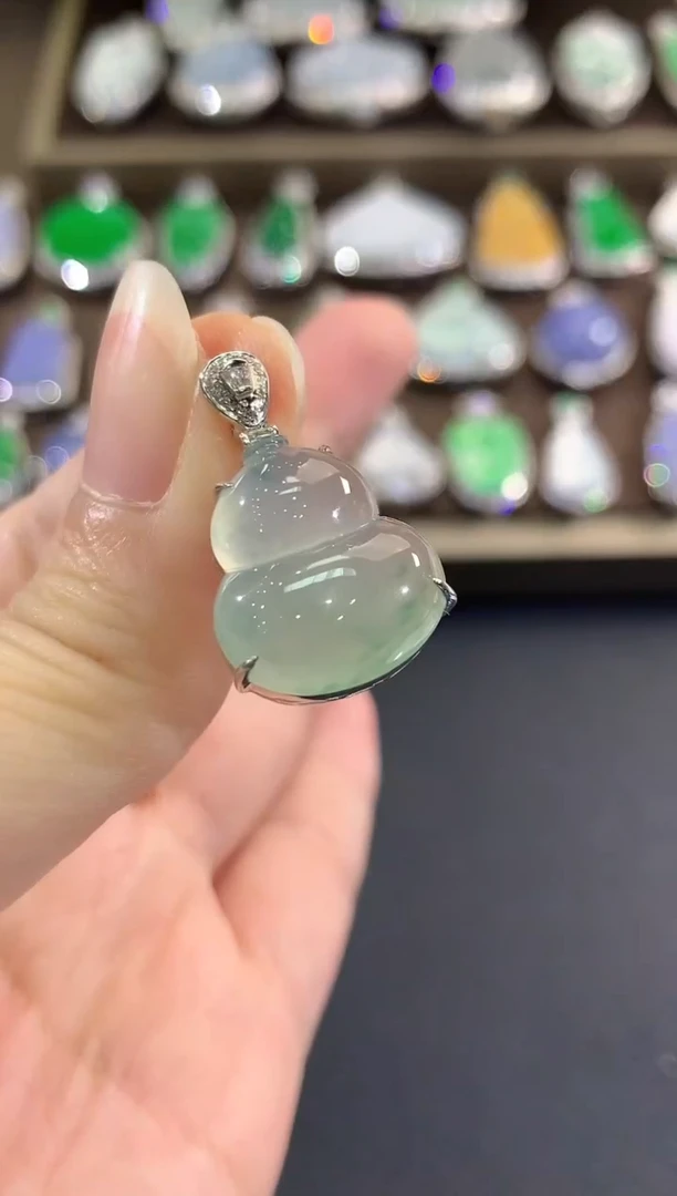 吊坠(不含链)18K金镶嵌翡翠d74