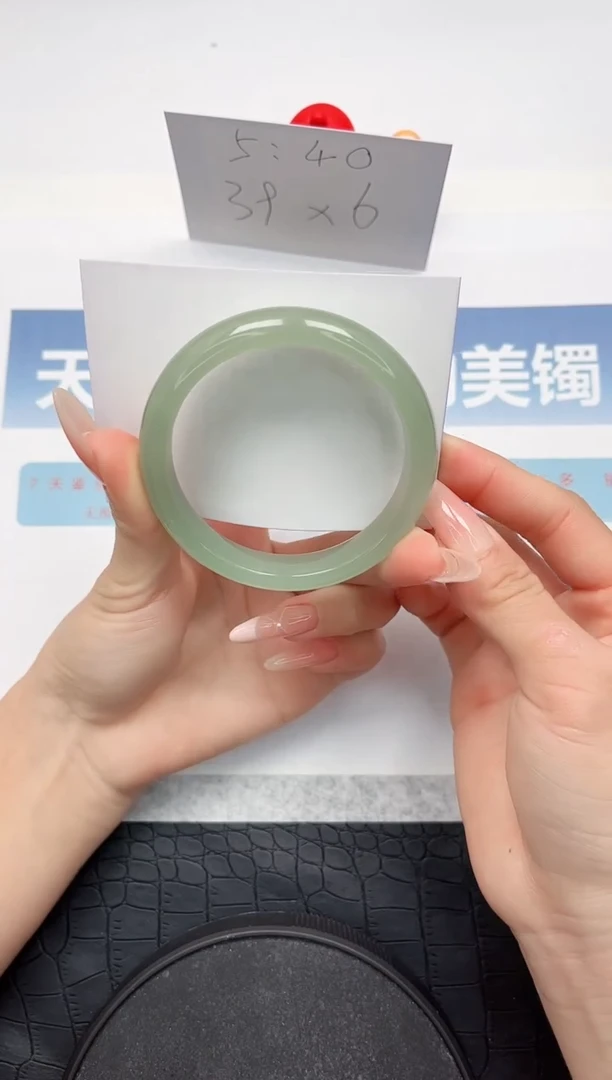 【闪购商品】石英质玉手镯未镶嵌G14-56.7
