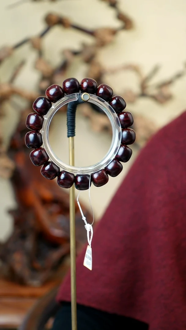 木活**下 本降真香红降花梨公1.2老型手串24克