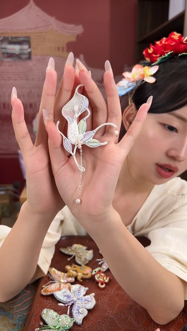 刺绣苏绣世家非遗手工（胸针）