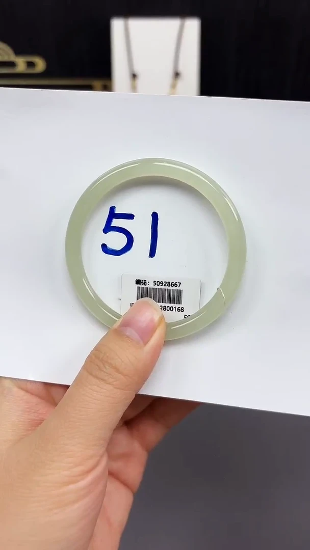 未镶嵌手镯和田玉8667