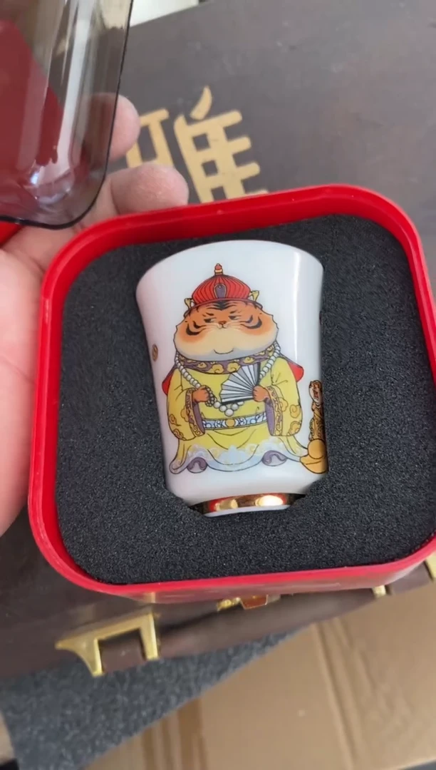 无运费险有瑕疵的摄影的产品有使用过的痕迹有点脏介意勿拍