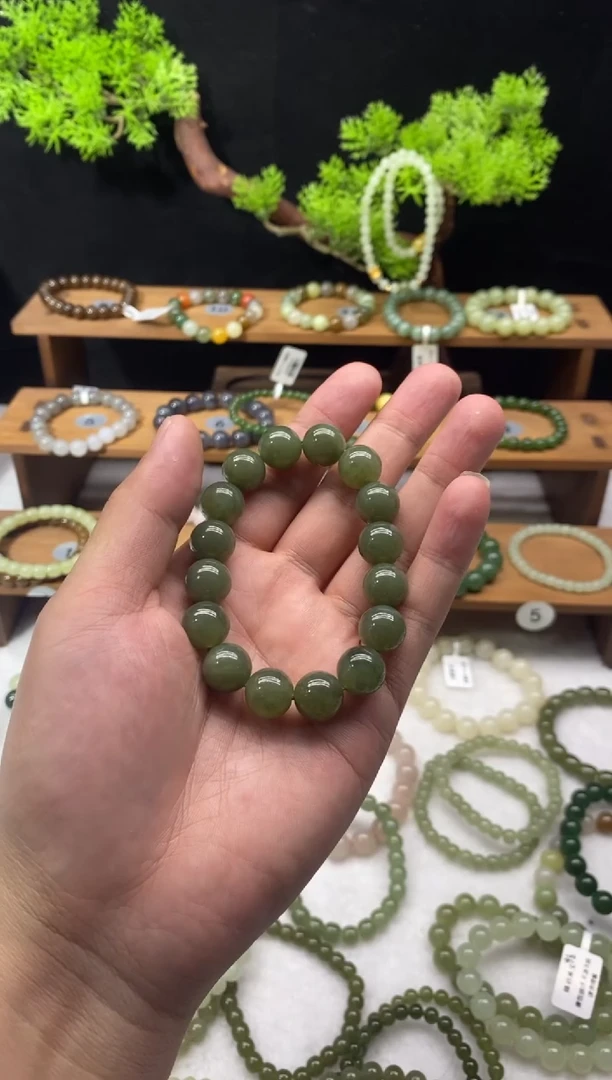 【闪购商品】和田玉手链未镶嵌湖水绿12MM多样性发一