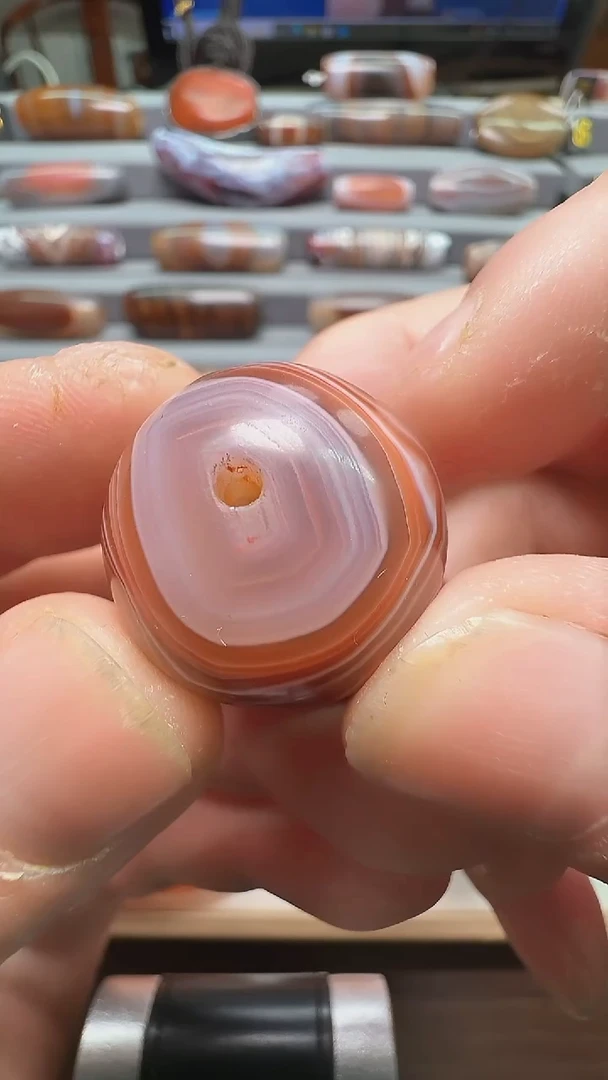 未镶嵌颈饰玛瑙/玉髓南红25