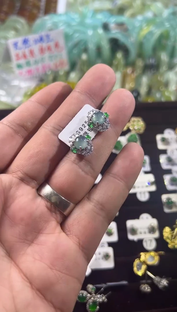 银S925镶嵌翡翠耳饰1
