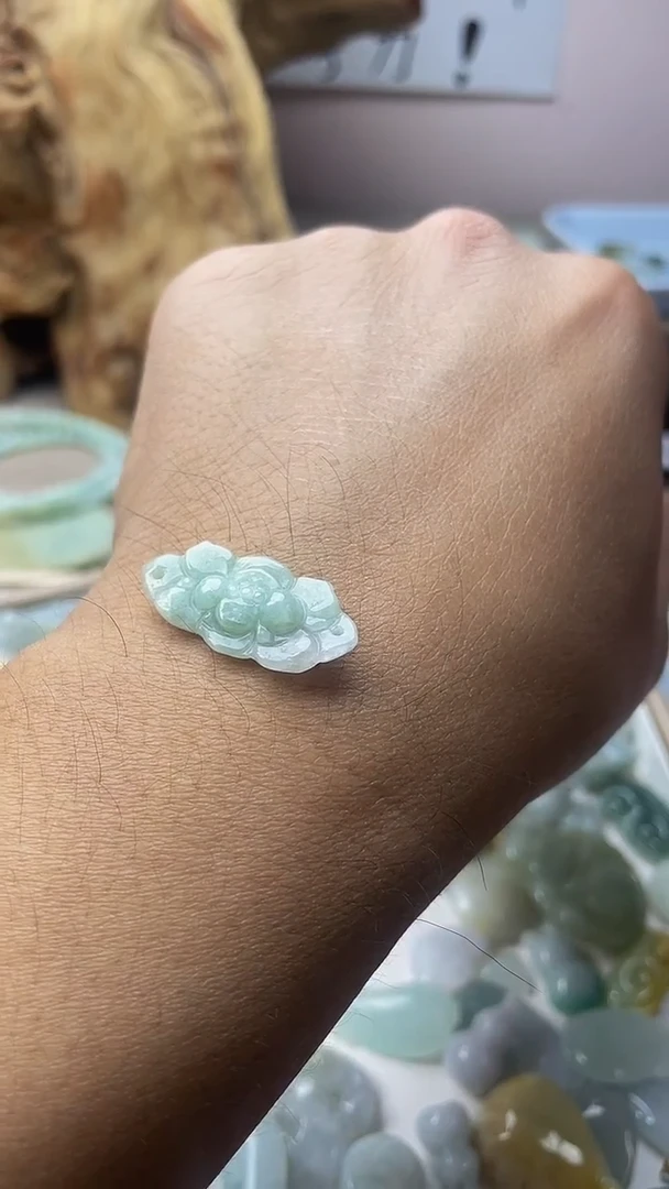 颈饰未镶嵌翡翠翡翠