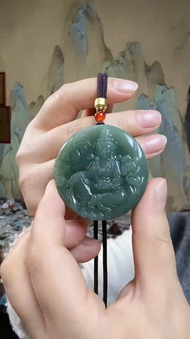 颈饰未镶嵌和田玉.