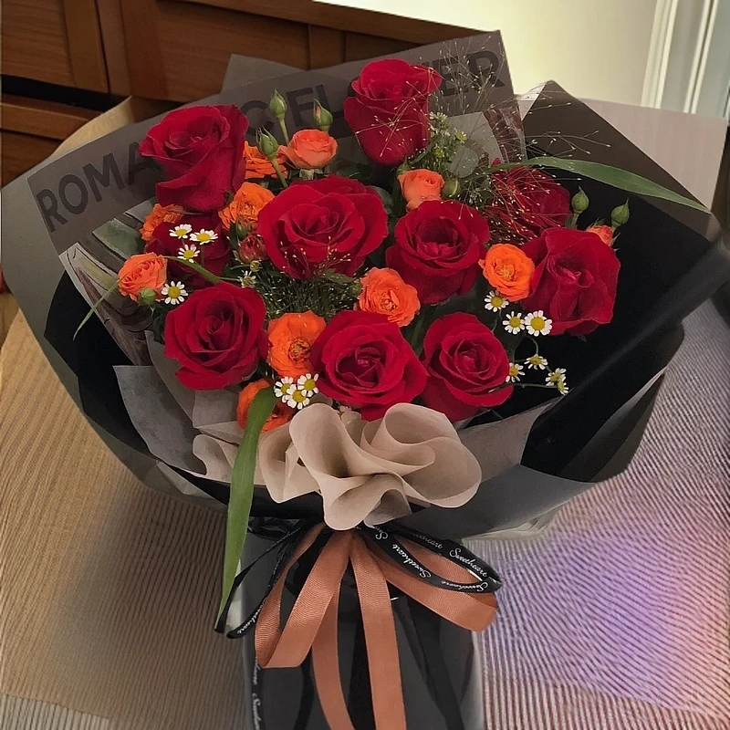 【 214经典款 预约必买 】送人不出错 11朵红玫瑰鲜花情人节鲜花礼物送女友送闺蜜