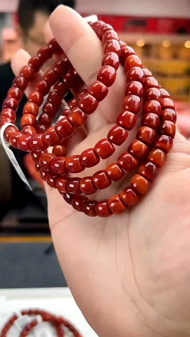 南红玛瑙卡7牛血火焰直切单圈-多样性发一件未镶嵌一件3