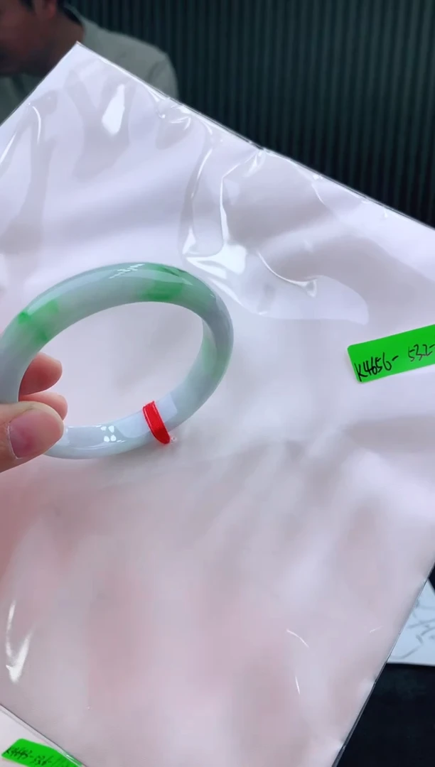 未镶嵌手镯翡翠53