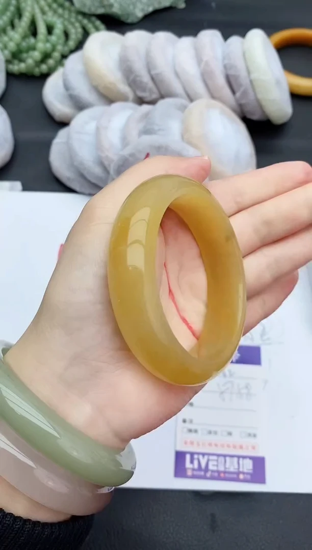 未镶嵌手镯石英质玉32+57/58