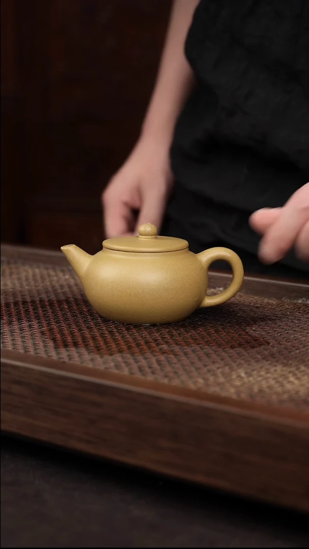 茶杯紫砂黄金段平盖水平