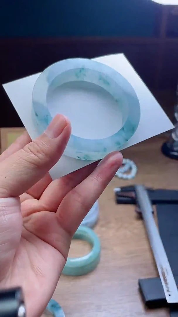 未镶嵌手镯定制翡翠北**哥定制