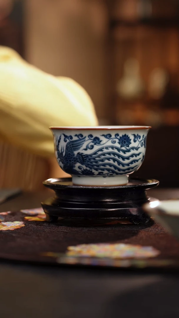 气柴窑 月影白 缠枝凤如是杯