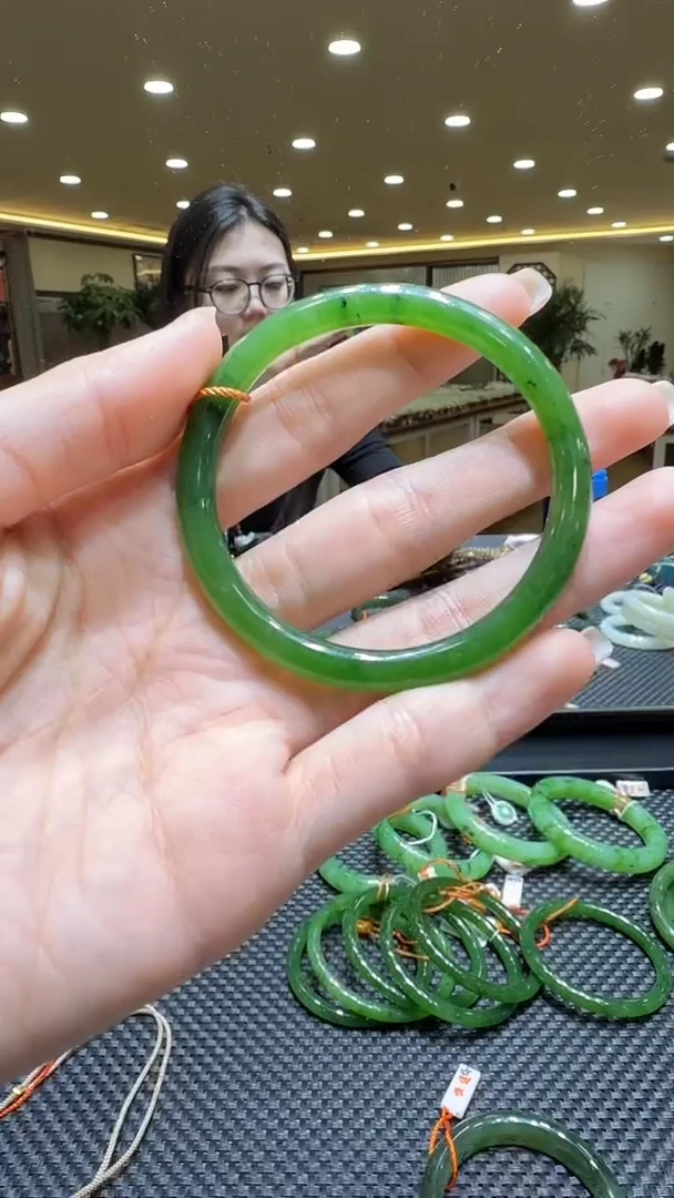 颈饰未镶嵌和田玉手镯53