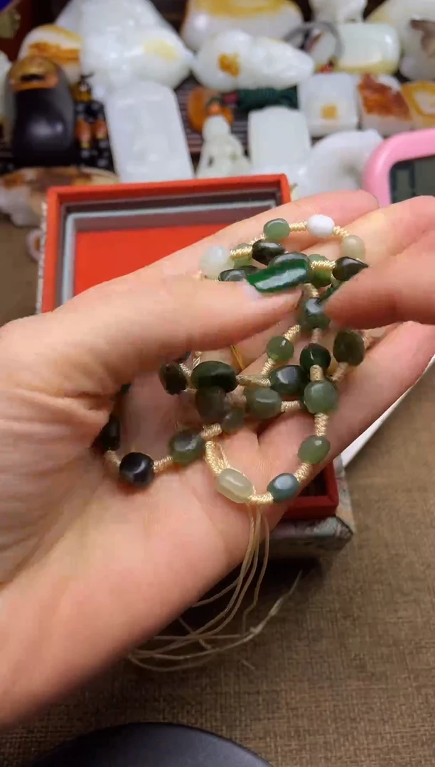 颈饰未镶嵌和田玉守**福原石链子