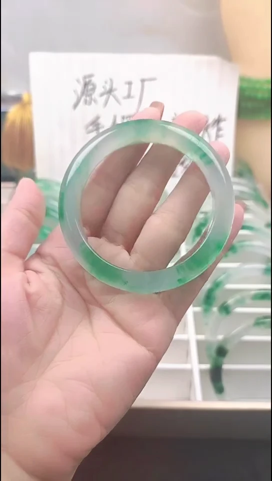 手镯玛瑙/玉髓未镶嵌手镯