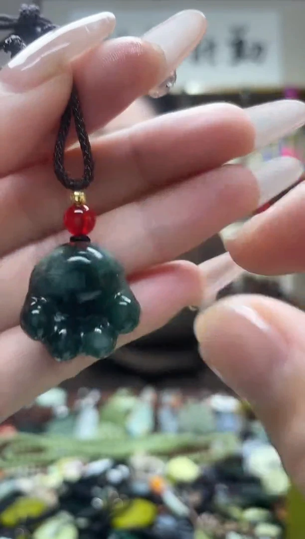 未镶嵌岫玉吊坠·